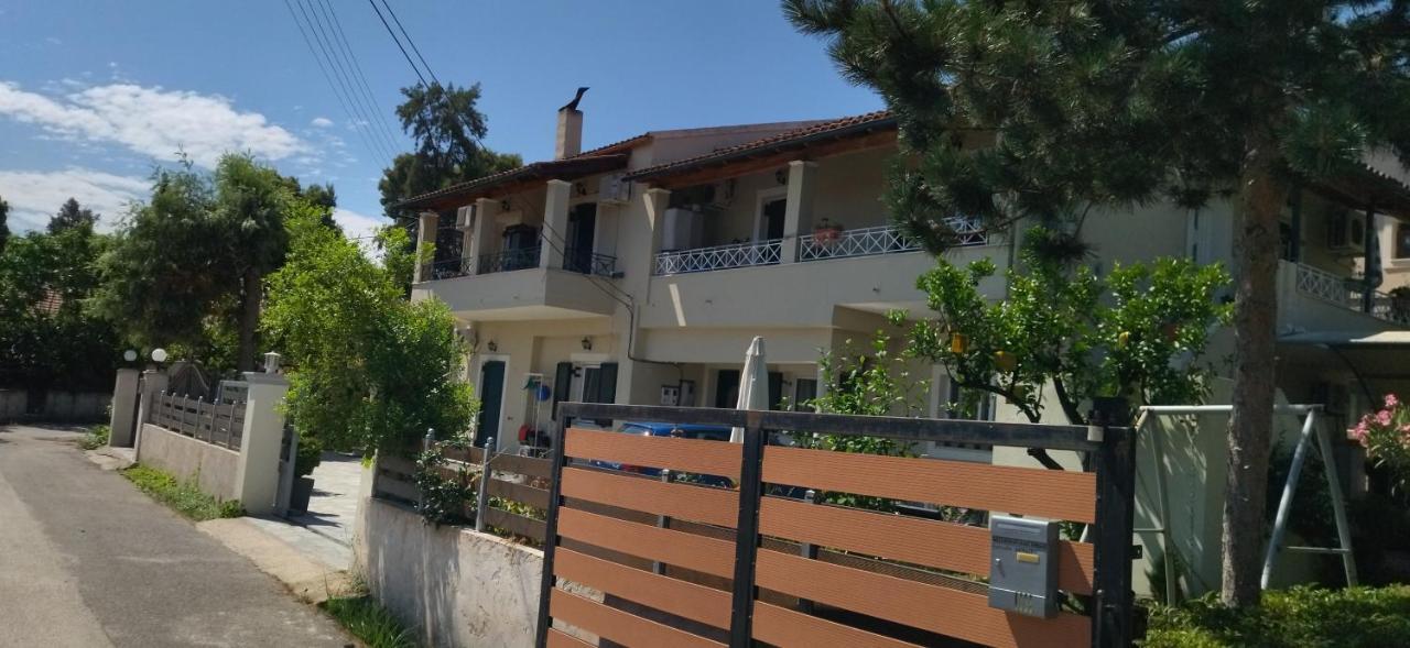 Elizabeth'S Paradise Kanali  Exterior photo